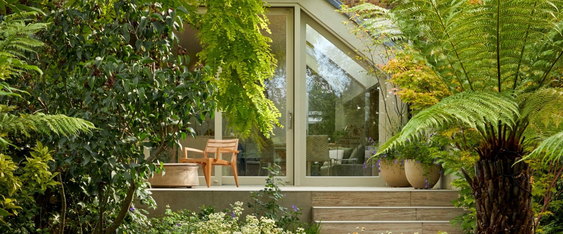 Exploring the Latest Vertical Gardening Trends