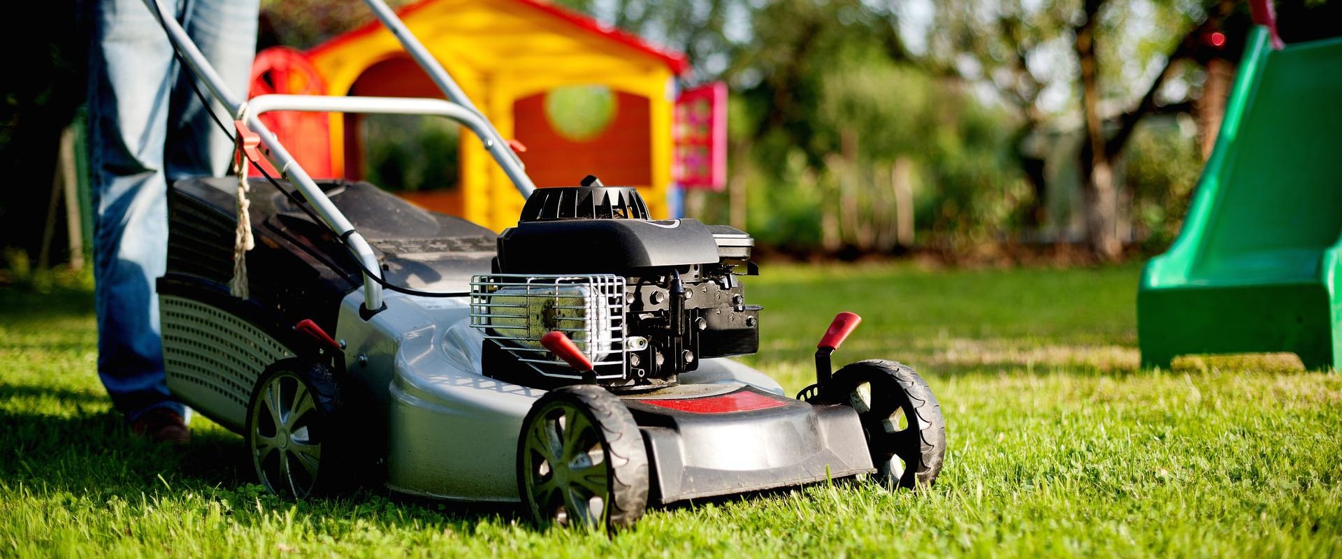 Proper Mowing Techniques for a Beautiful and Healthy Lawn